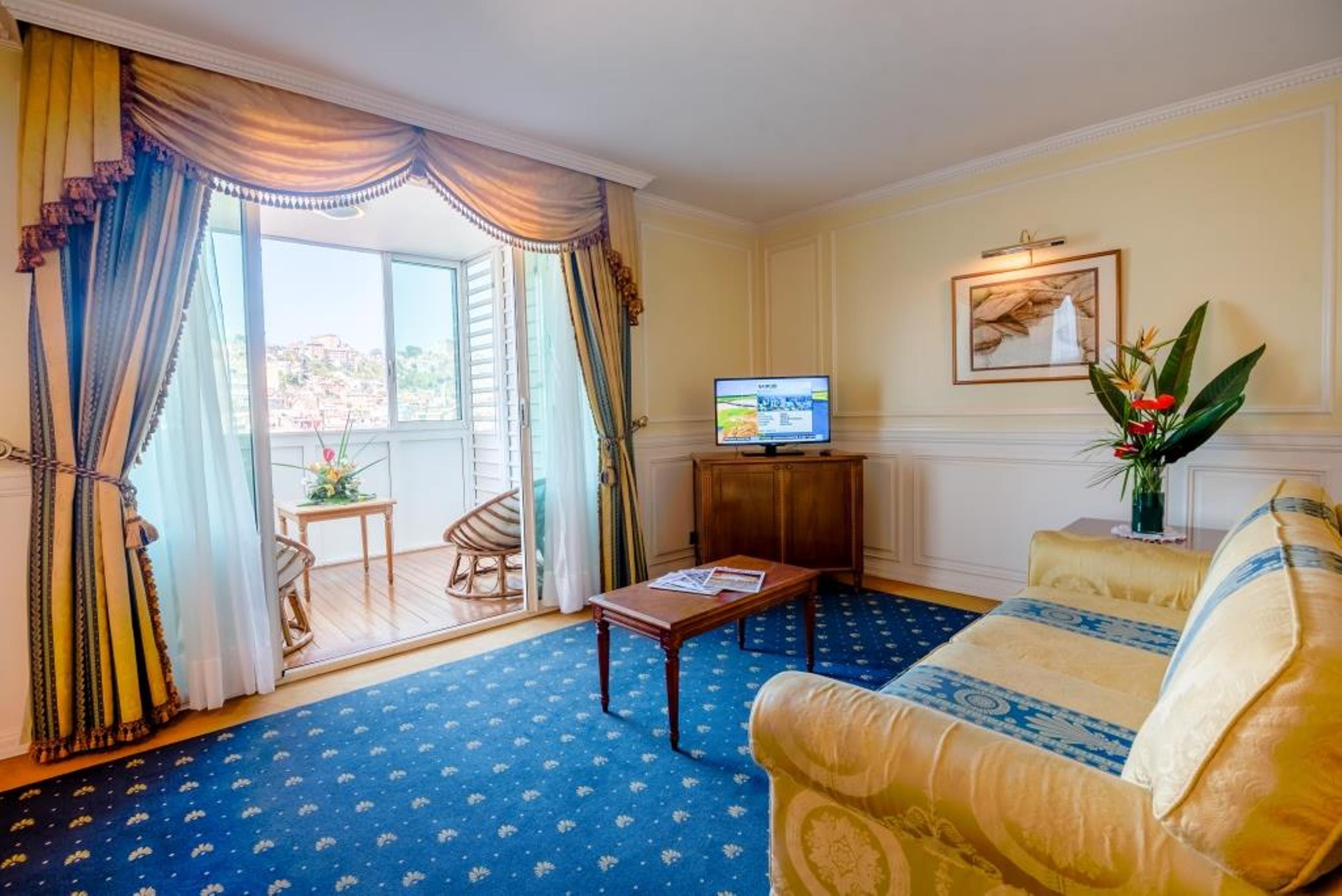 Hotel Colbert - Spa & Casino Антананариву Екстериор снимка