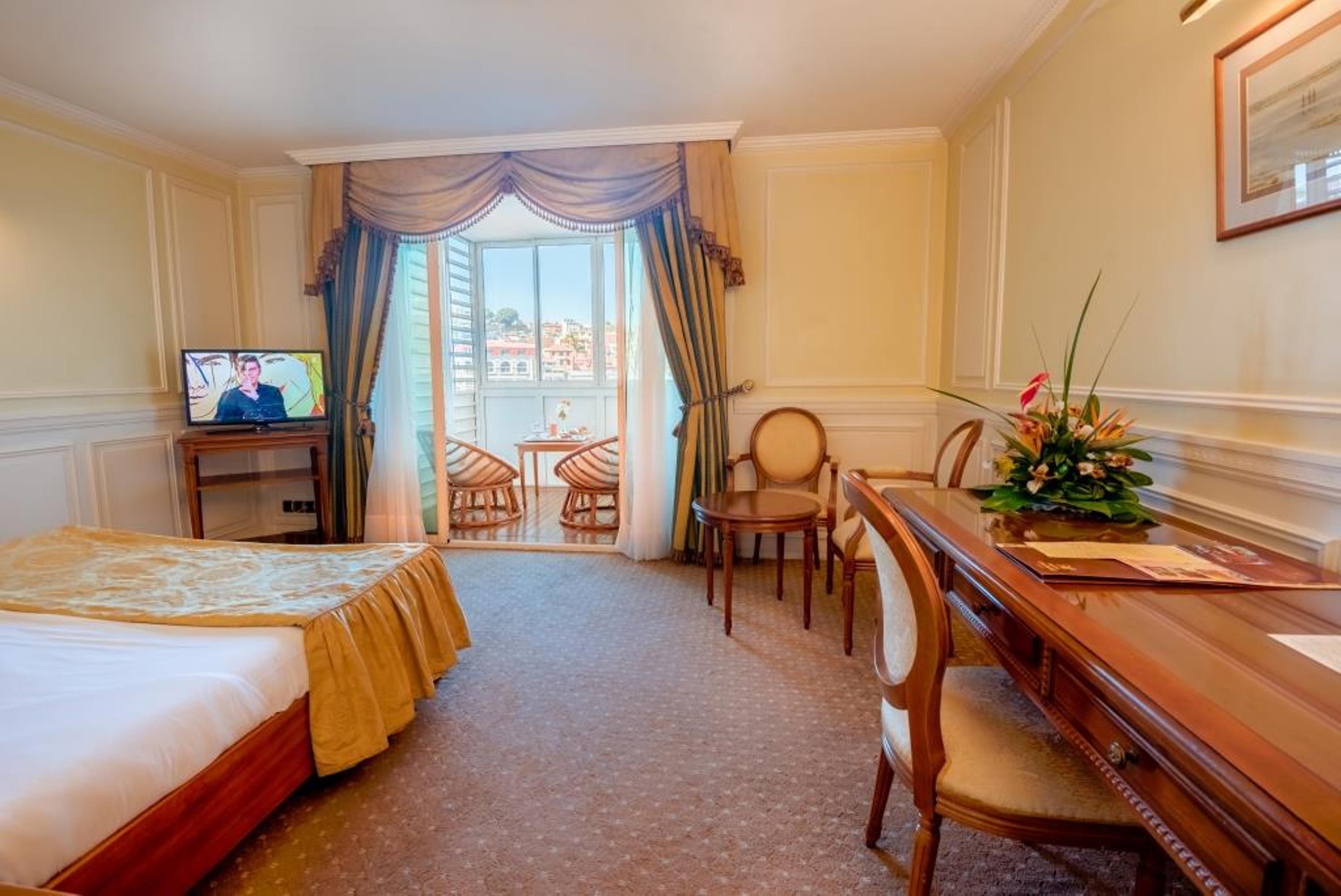 Hotel Colbert - Spa & Casino Антананариву Екстериор снимка